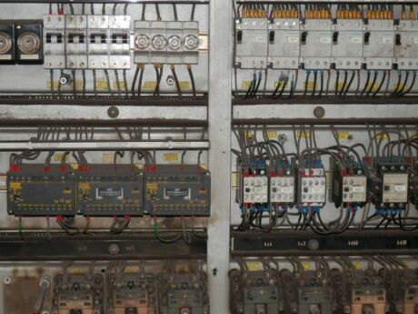 Modernización y remodelación del control del contactor PLC y actualización de PLC